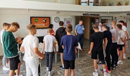 SPREJEM ODBOJKAŠEV 1